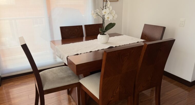 Comedor En Madera Mesa Extensible Y 6 Sillas