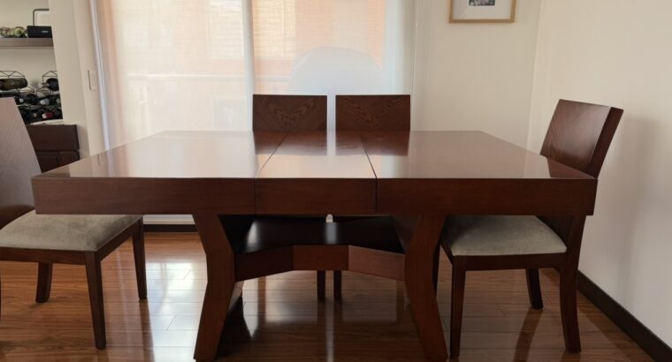 Comedor En Madera Mesa Extensible Y 6 Sillas