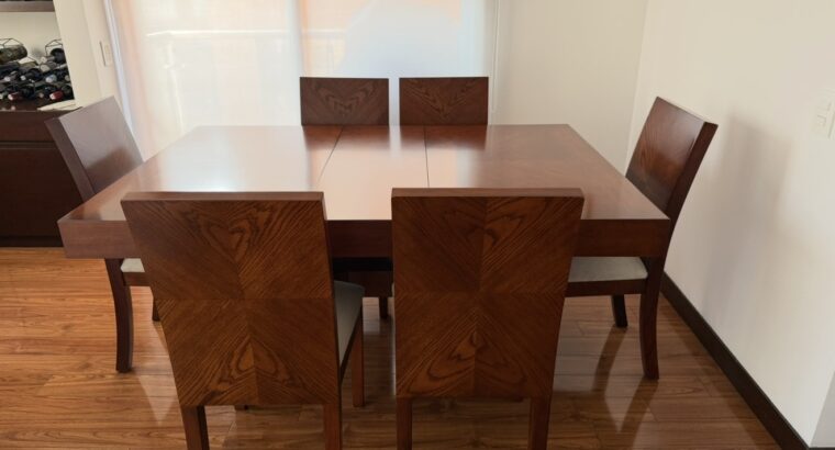 Comedor En Madera Mesa Extensible Y 6 Sillas