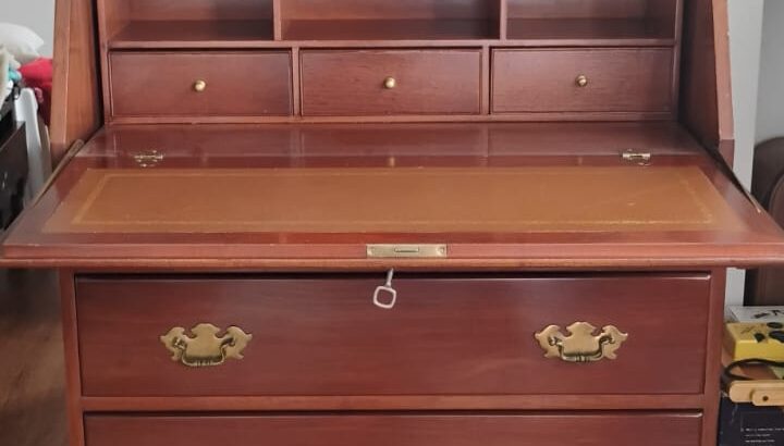 Mueble Secreter En Madera