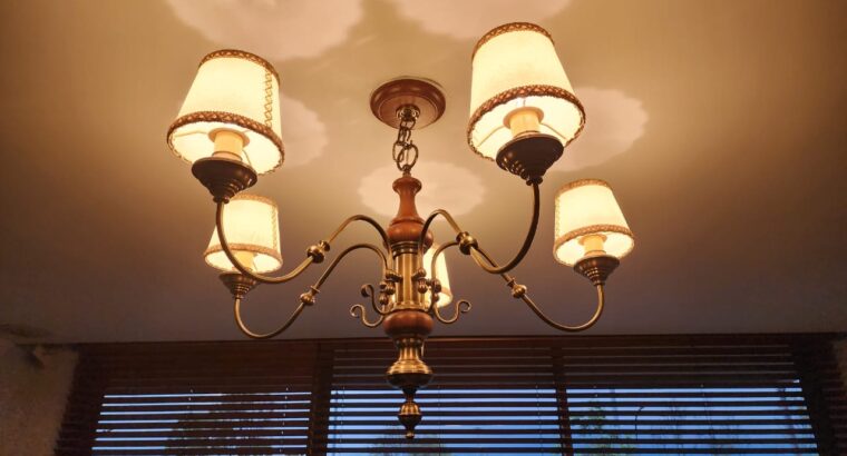 Lámpara Estilo Clásico Tradicional
