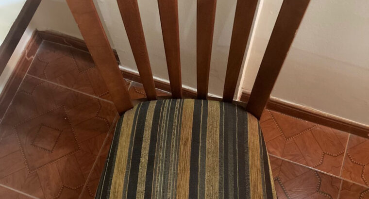 Comedor De 4 Puestos Mesa En Vidrio Y 4 Sillas