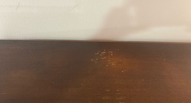 Bifé Con Vitrina Superior En Madera Y Vidrio