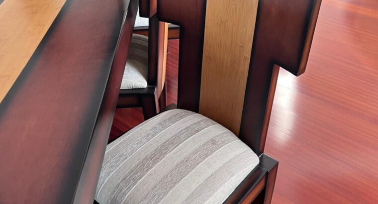 Comedor Cuadrado 12 Puestos En Madera Y Vidrio