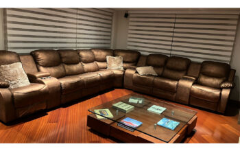 Sofá Modular En L 8 puestos Tapizado En Color Café