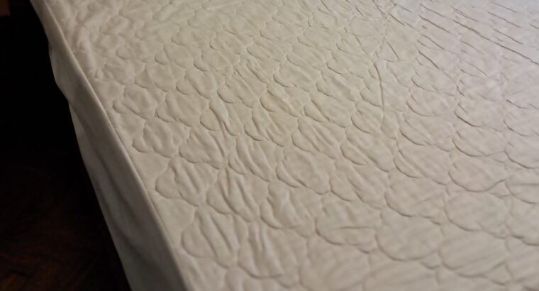 Juego De Alcoba Cama Doble, Mesitas y Colchón