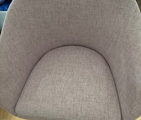 Poltrona Moderna Estilo Nórdico – Excelente Estado