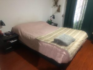 Base cama + Colchón + Mesas De Noche