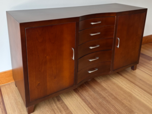 Bifé En Madera