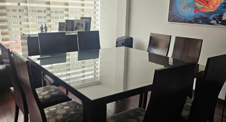 Juego De Comedor De 8 Puestos Con Bifé