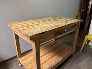 Mesa Auxiliar / Isla En Madera Maciza