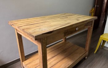Mesa Auxiliar / Isla En Madera Maciza