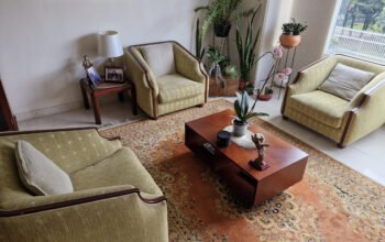 Set De Sala. Sofá, 4 Poltronas y 3 Mesas.