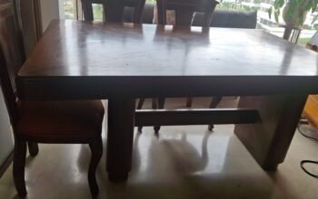 Mesa De Comedor En Madera Maciza