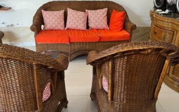 Set De Sala En Mimbre Sofá, 2 Poltronas y Mesa