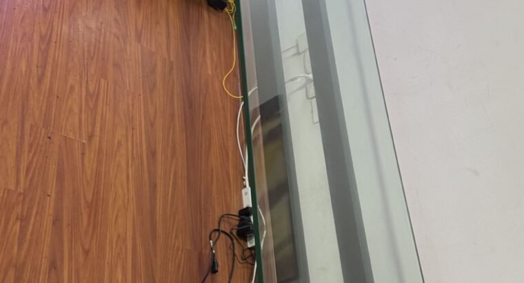 Mesa /Escritorio En Vidrio 2.60m Doble Puesto